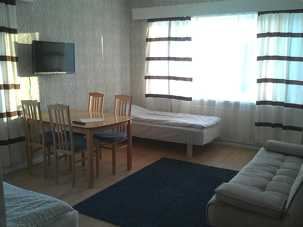 Huoneistohotelli Teekki Muuruvesi Quarto foto